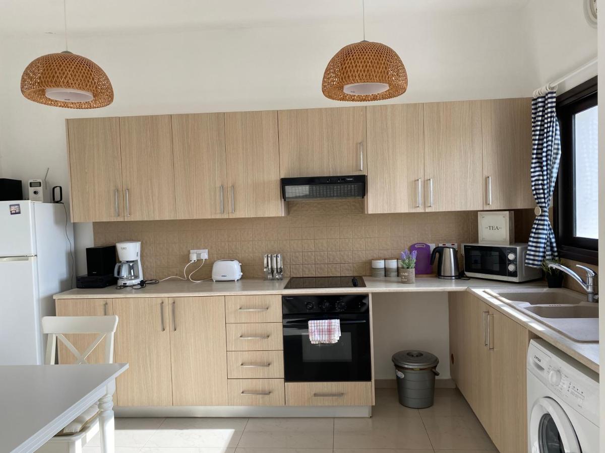 Two Bedroom Duplex :Mountain And Sea View Larnaca Bagian luar foto