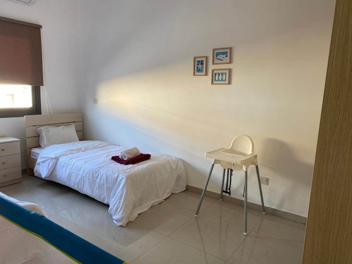 Two Bedroom Duplex :Mountain And Sea View Larnaca Bagian luar foto